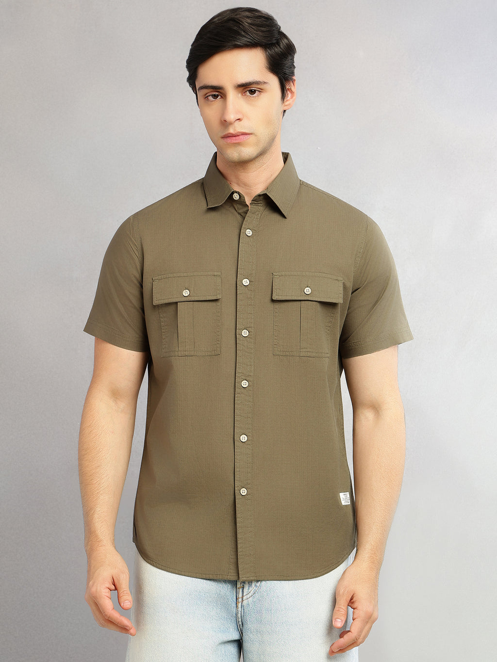Thomas Scott Men Olive Cricket Club Collection Slim Fit Short Sleeve Spread Collar 2 Flap Pockets Solid Design Cotton Twill Casual Shirt