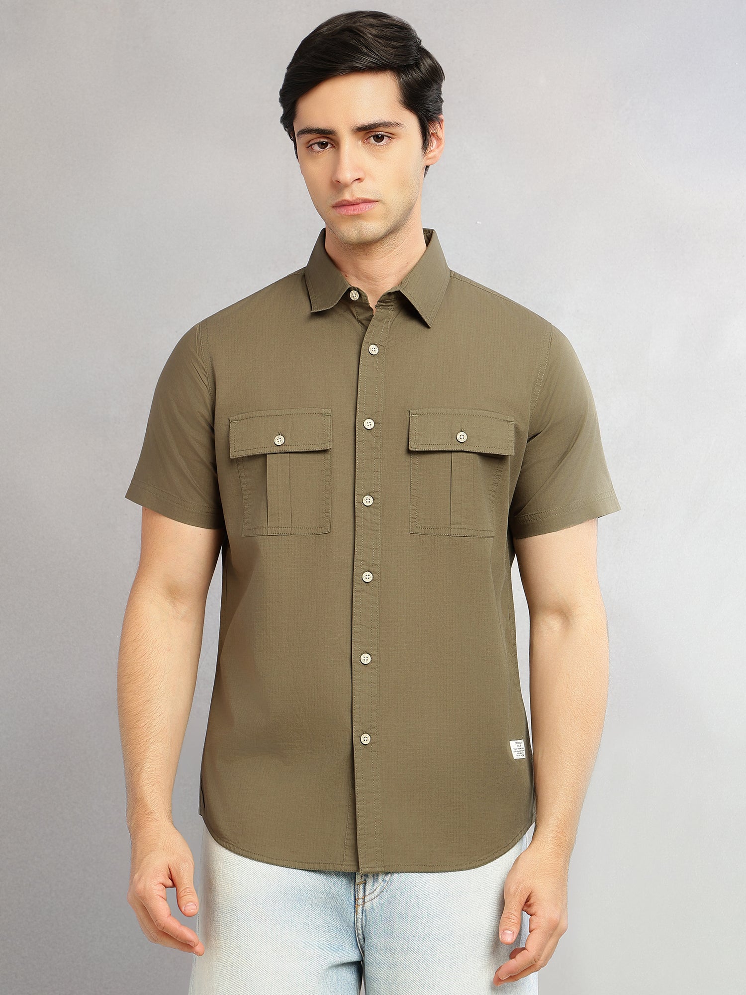 Thomas Scott Men Olive Cricket Club Collection Slim Fit Short Sleeve Spread Collar 2 Flap Pockets Solid Design Cotton Twill Casual Shirt