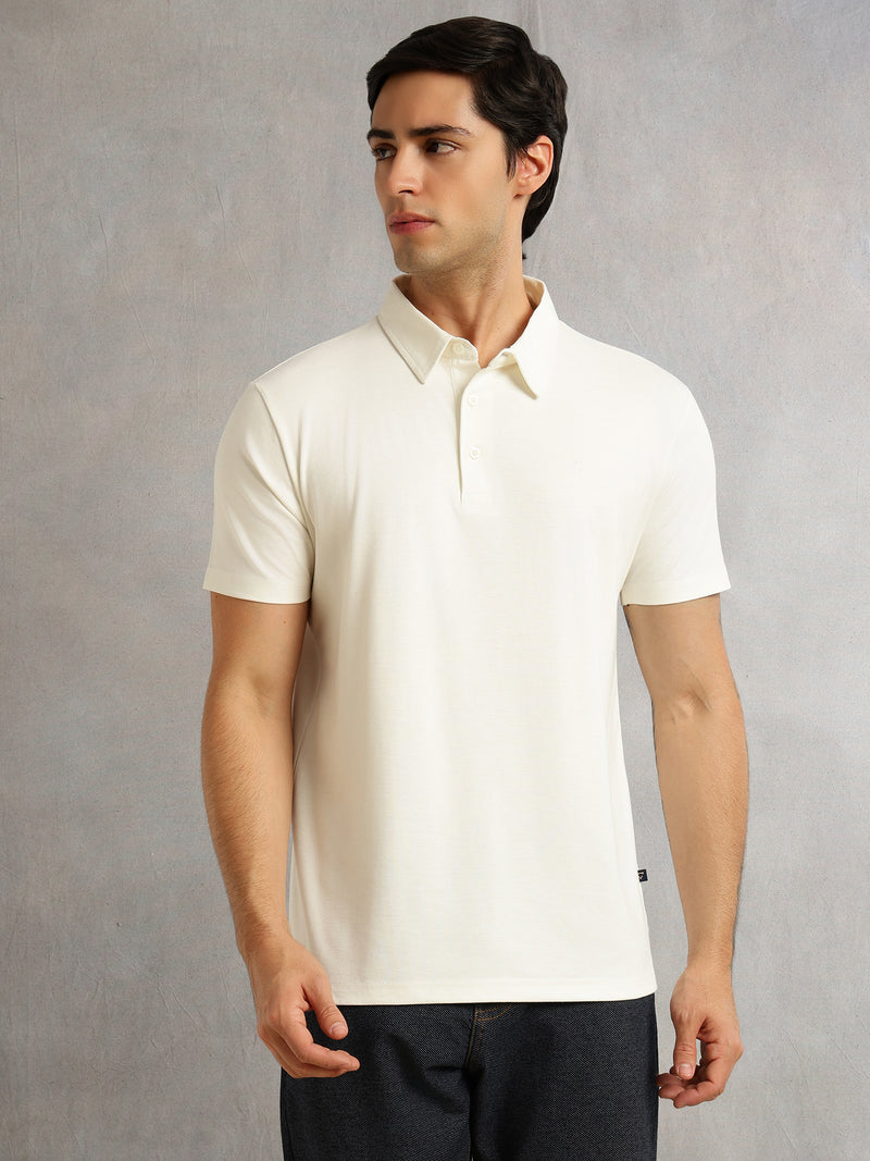 Thomas Scott Men Off White Regular Fit Short Sleeves Viscose Rayon Solid Knitted Polo Collar Performance Tshirt