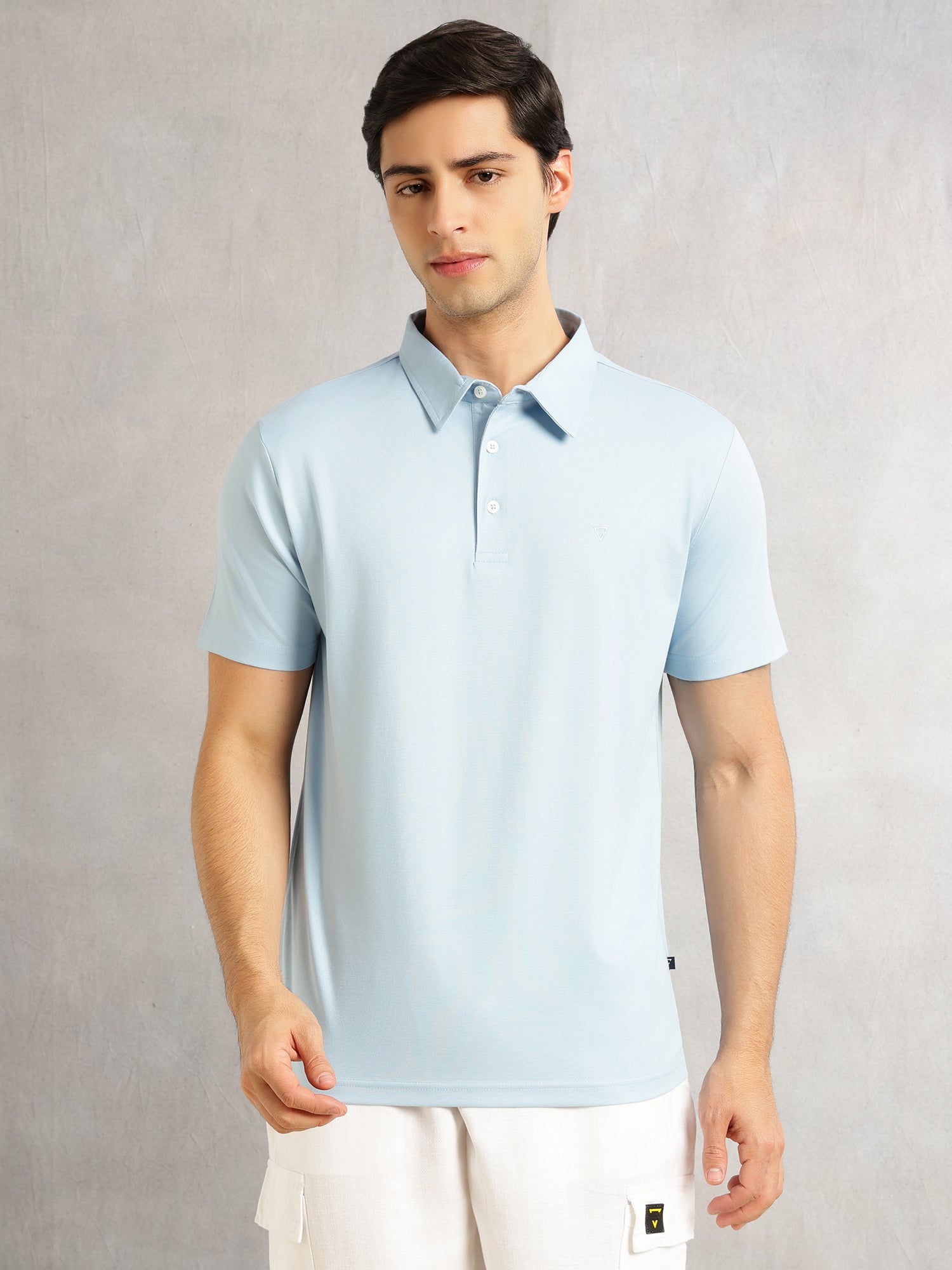 Thomas Scott Men Sky Blue Regular Fit Short Sleeves Viscose Rayon Solid Knitted Polo Collar Performance Tshirt
