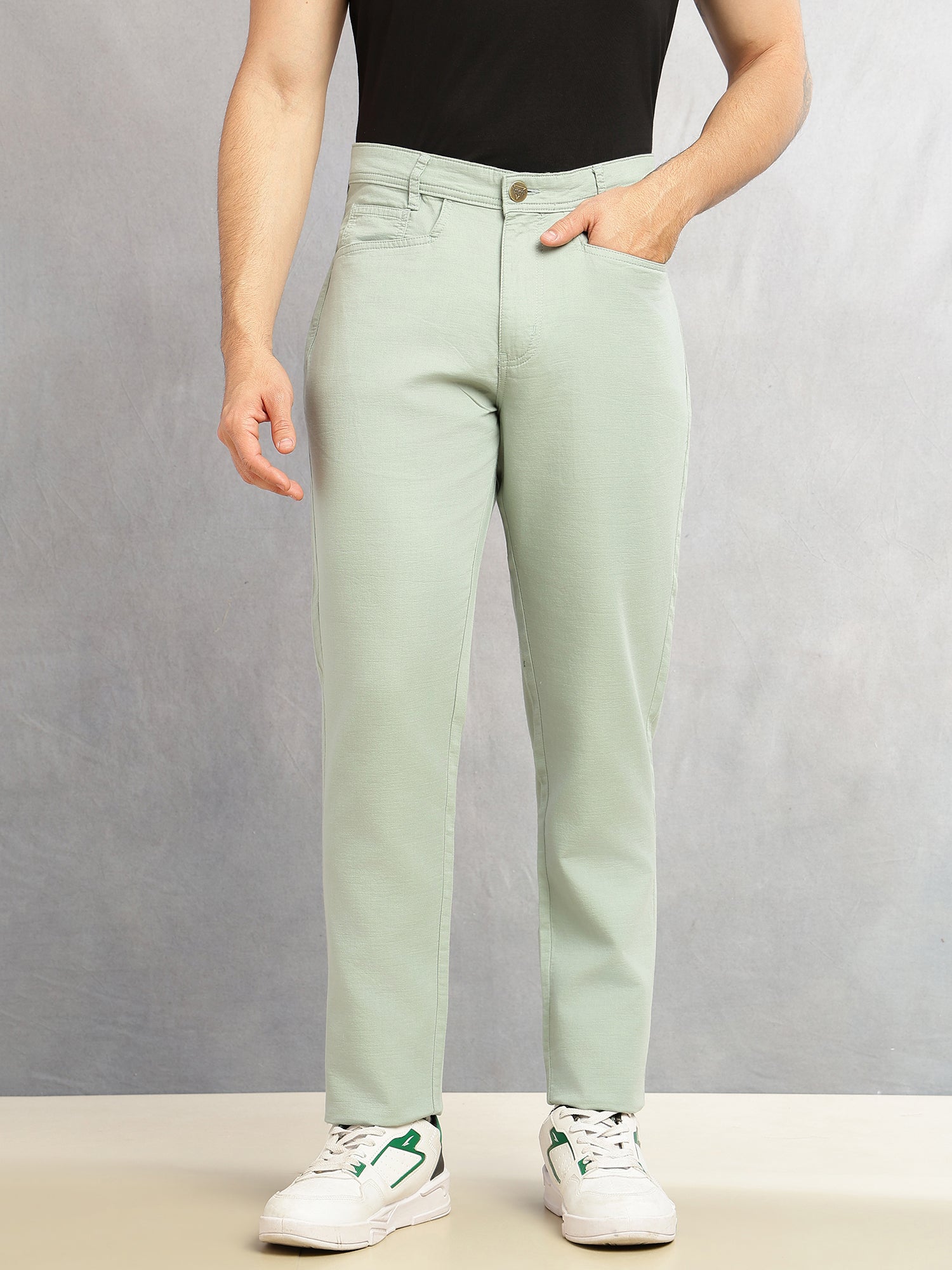 Thomas Scott Men Mint Smart Straight Fit Mid-Rise Solid 5-Pocket Design Woven Chinos Trouser