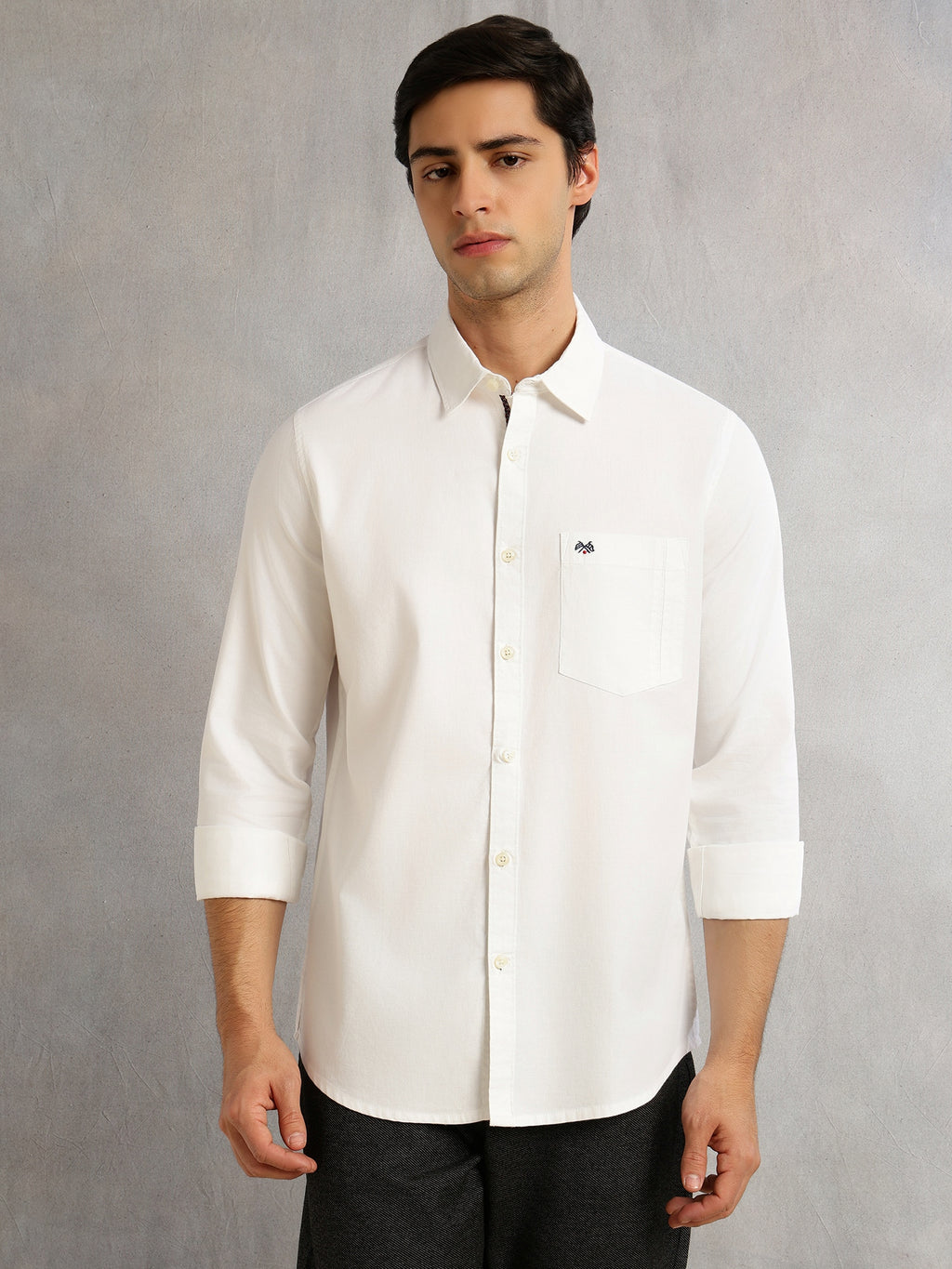 Thomas Scott Men White Slim Fit Long Sleeves Solid Spread Collar 100% Cotton Twill Casual Shirt