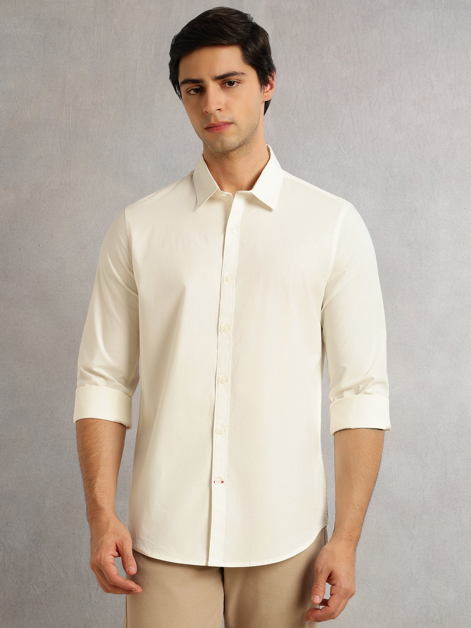 Thomas Scott Men Cream Premium Slim Fit Long Sleeves Spread Collar Solid Casual Shirt