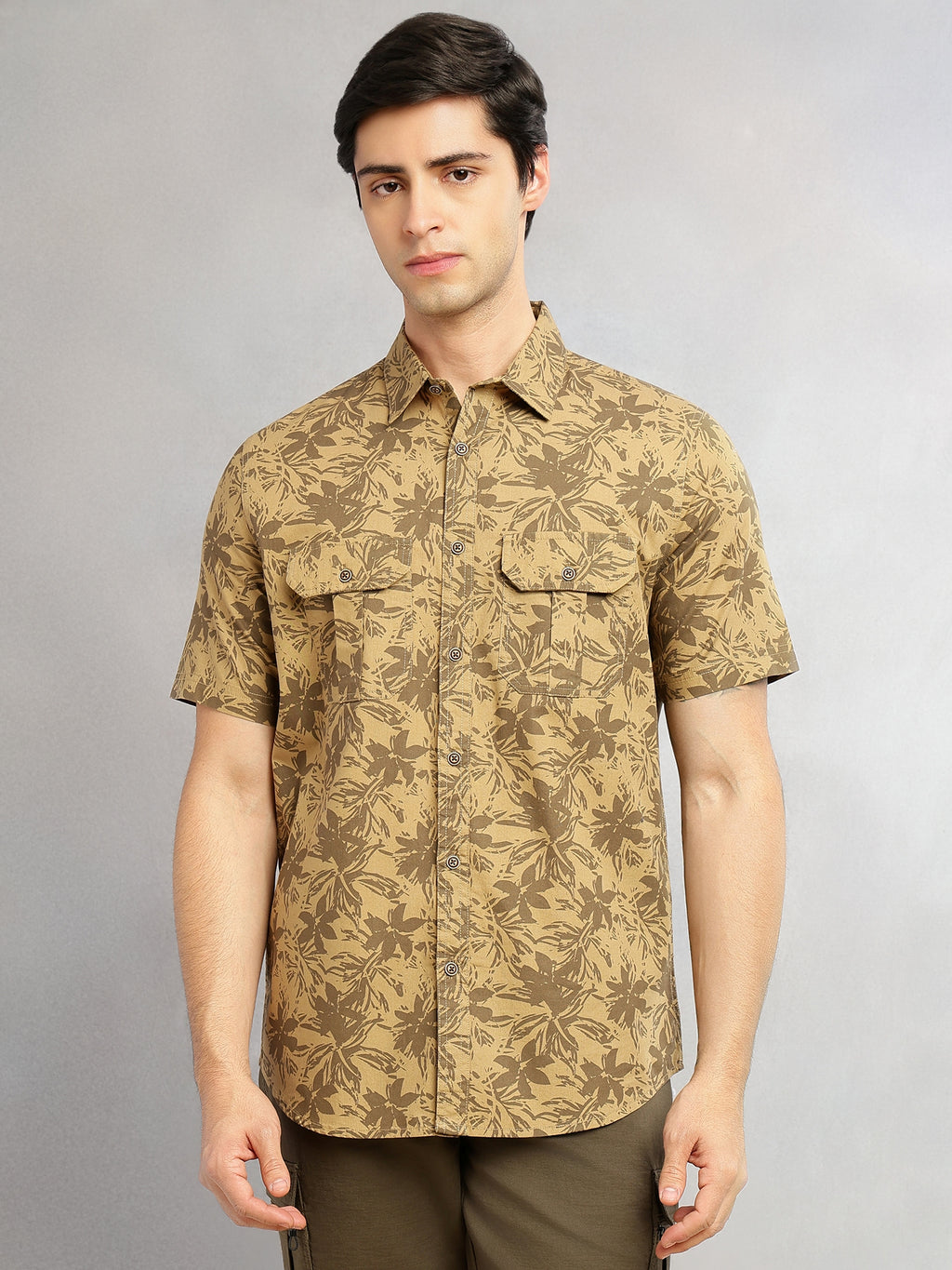 Thomas Scott Men Khaki Slim Fit Short Sleeves Floral Printed Two Flap Chest Pockets Pure Cotton Casual Shirt for Men