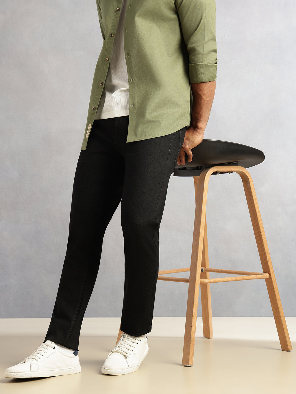 Thomas Scott Men Black Smart Dark Shade Slim Fit Mid-Rise Clean Look 5 Pocket Design Stretchable Jeans