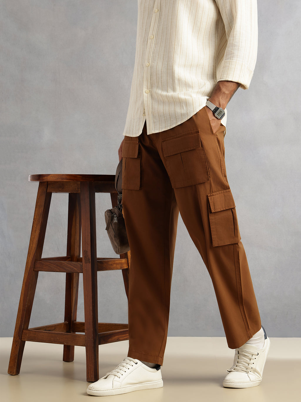 Thomas Scott Men Brown Relaxed Loose Fit 100% Cotton Solid Drawstring Closure Woven Cargo Trouser