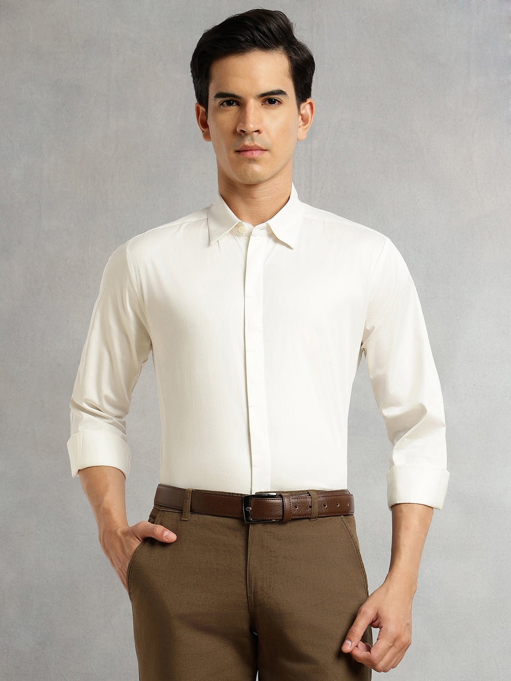 Thomas Scott Men White Premium Long Sleeves Regular Fit Spread Collar Solid 100% Cotton Formal Shirt