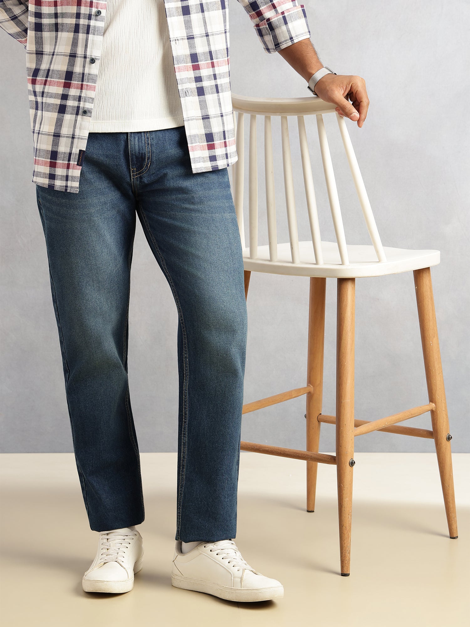 Thomas Scott Men Dark Blue Slim Fit Mid-Rise Light Shade Clean Look Non-Stretchable Jeans