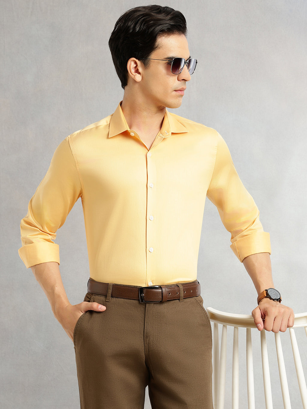 Thomas Scott Men Gold Regular Fit Long Sleeves Spread Collar Solid 100% Cotton Formal Shirt