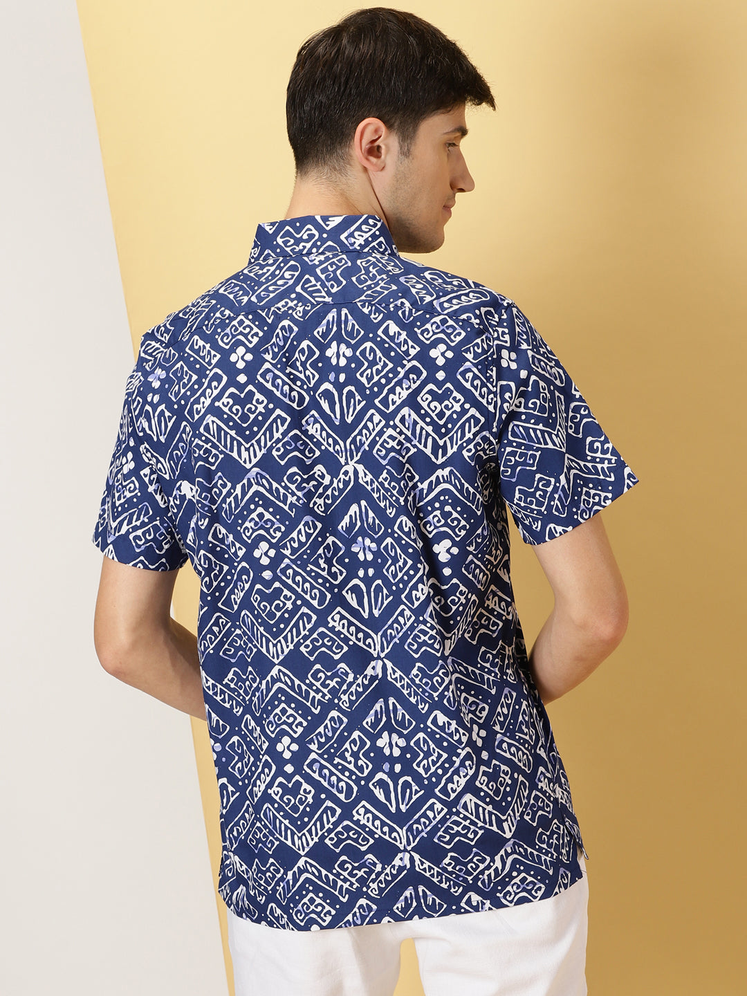 Thomas Scott Men Navy Comfort Regular Fit Short Sleeves Button-Down Collar Floral Printed Cotton Casual Shirt