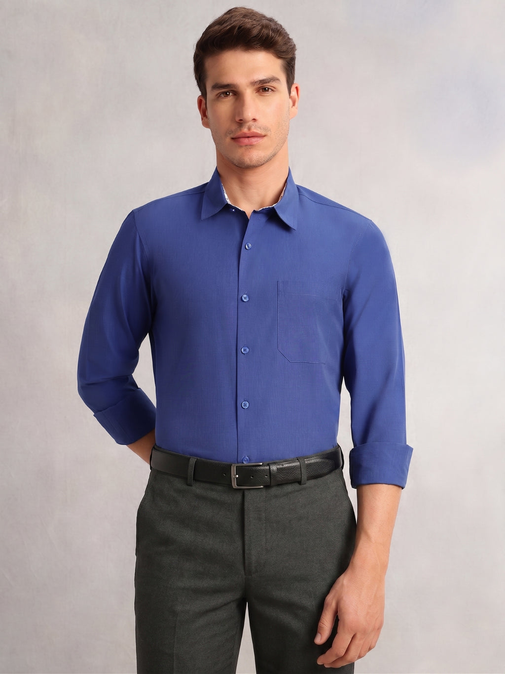 Thomas Scott Men Royal Blue Premium Regular Fit Long Sleeves Spread Collar Solid 100% Cotton Formal Shirt