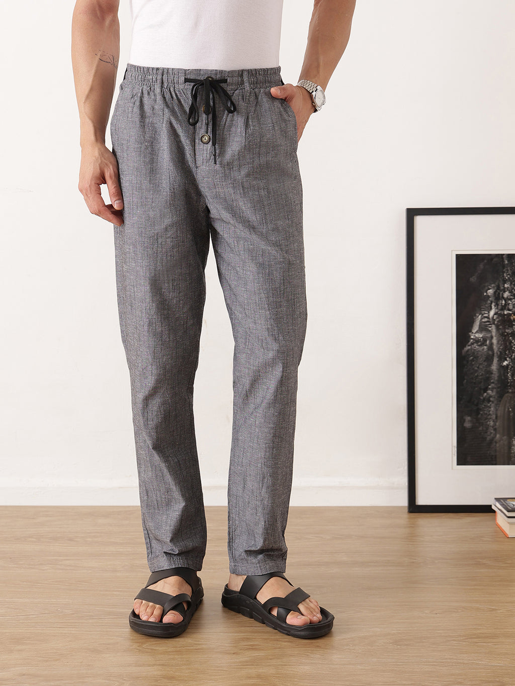Thomas Scott Men Black Smart Relaxed Fit Mid-Rise Solid Cotton Linen Pleated Casual Trousers