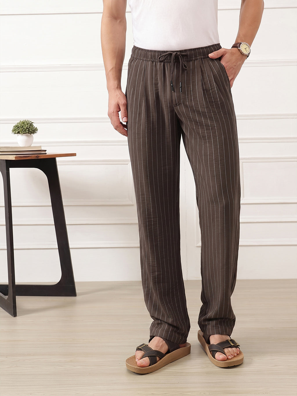 Thomas Scott Men Brown Smart Straight Fit Mid-Rise Pleated Woven Trouser