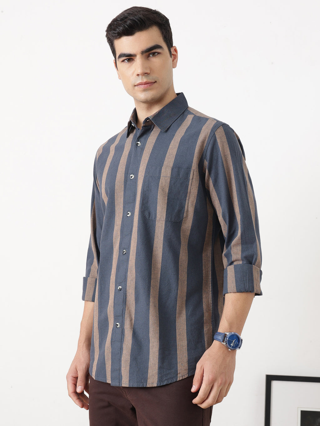 Navy Regular Fit Long Sleeves Spread Collar Wide Striped Cotton Linen Casual Shirt For Men