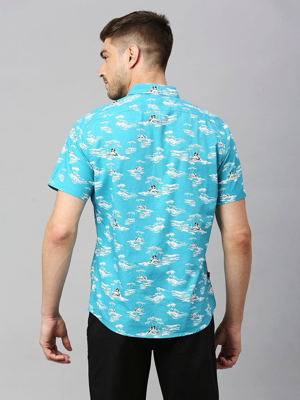 Thomas Scott Men Turquoise Classic Short Sleeves Slim Fit Spread Collar Conversational Printed Cotton Casual Shirt
