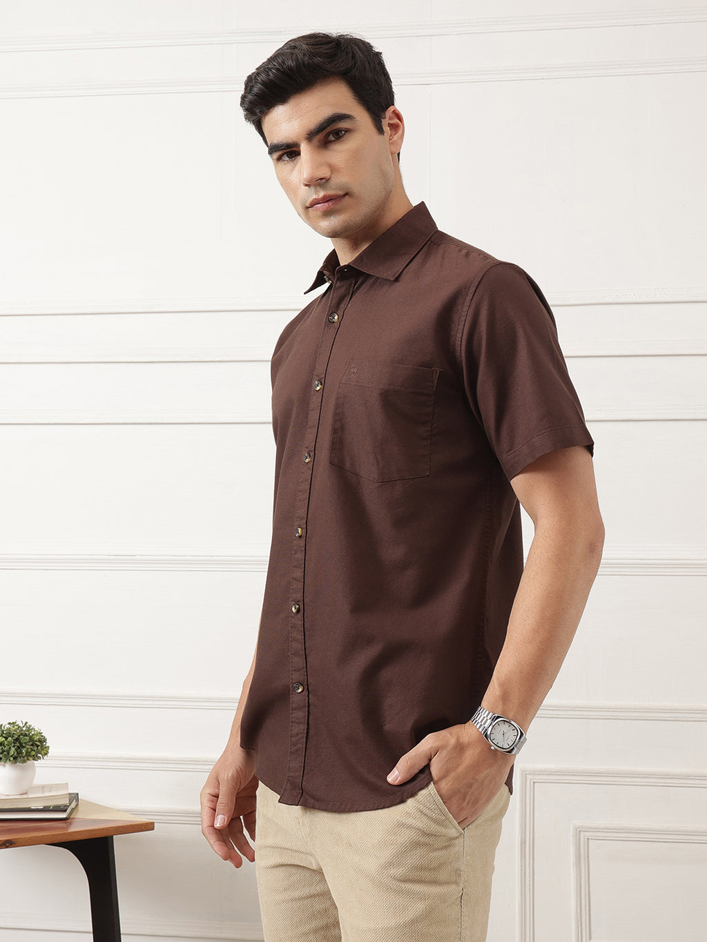 Coffee Regular Fit Short Sleeve Spread Collar Solid Oxford Cotton Casual Shirt For Men