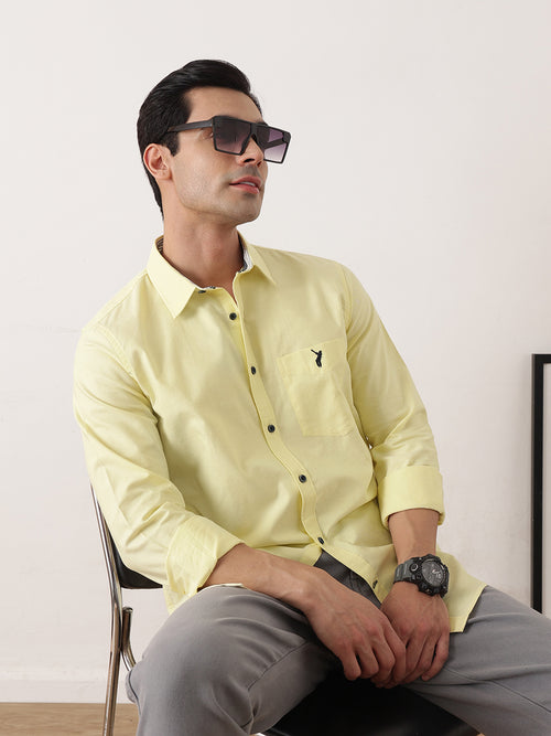 Thomas Scott Men Yellow Premium Slim Fit Long Sleeves Spread Collar Solid Cotton Twill Casual Shirt