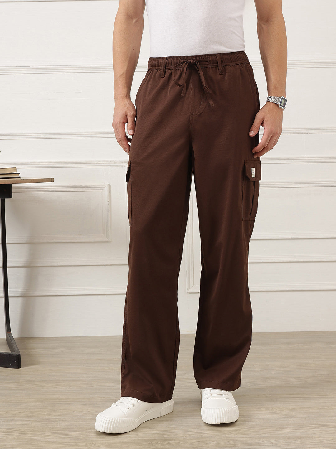 Brown Smart Easy Wash Relaxed Fit Mid-Rise Solid Woven Cargo Trouser For Men