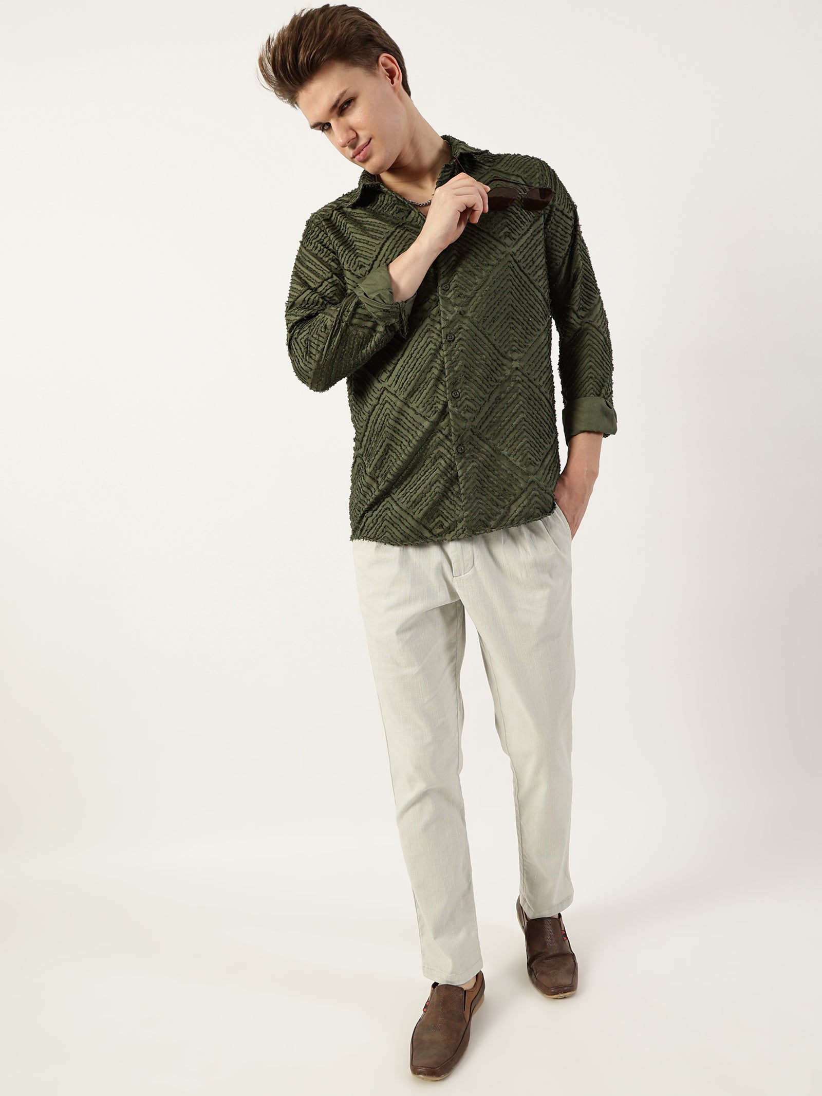 Thomas Scott Men Green Premium Long Sleeves Slim Fit Spread Collar Textured Casual Shirt