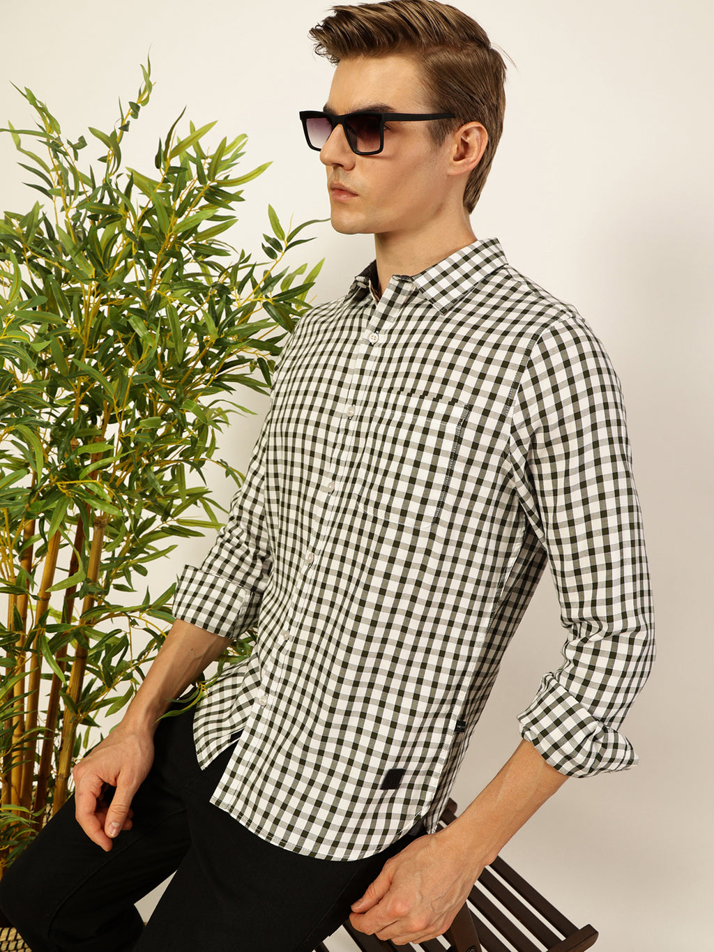 Thomas Scott Men Smart Spread Collar Micro Checked Cotton Slim Fit Casual Shirt