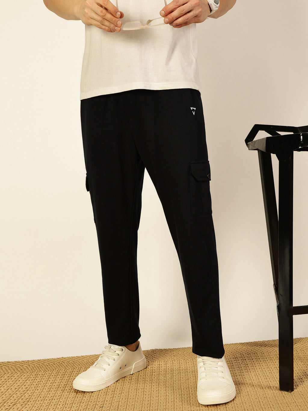 Thomas Scott Men Mid-Rise Track Pants
