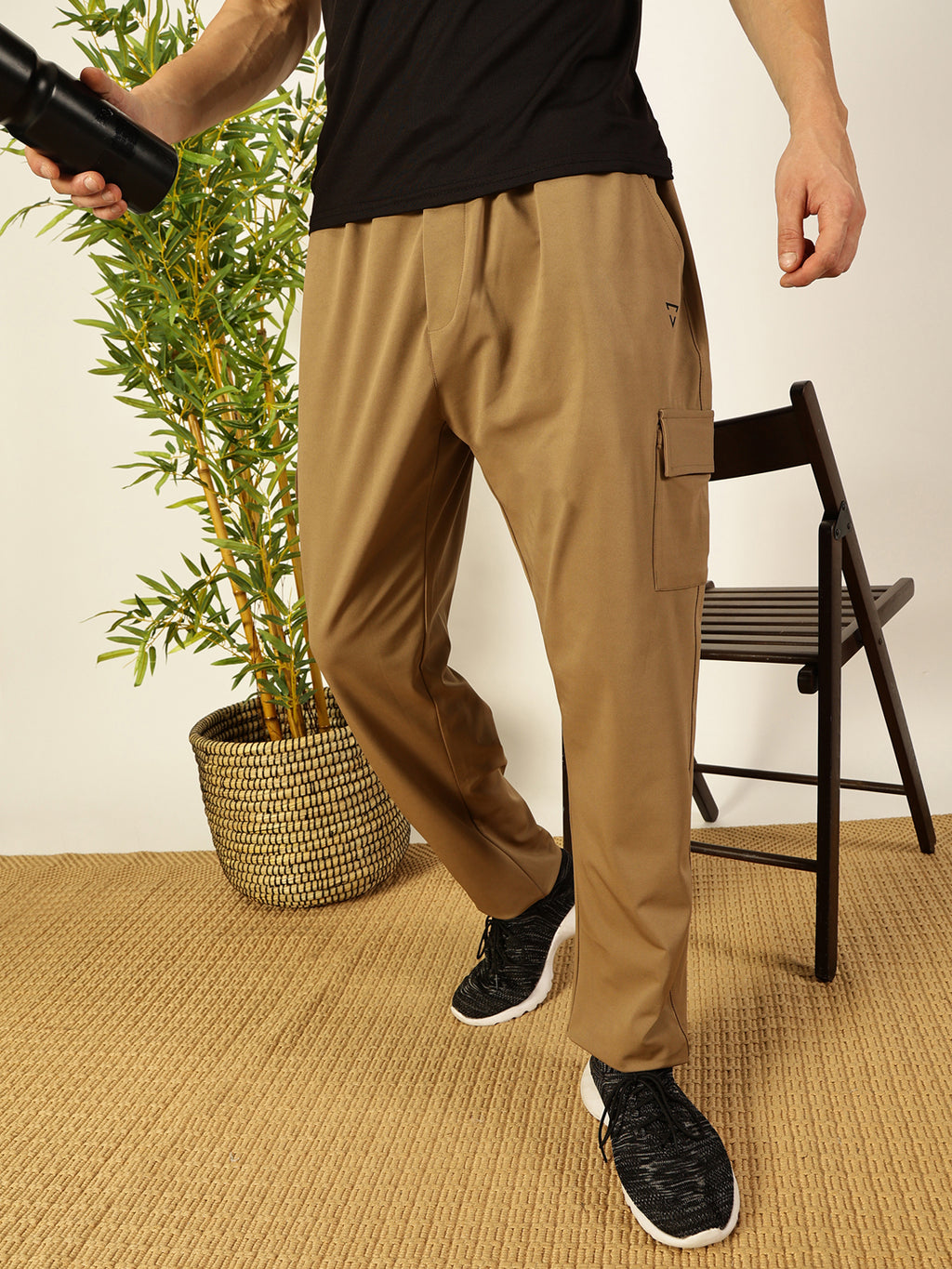 Thomas Scott Men Mid-Rise Track Pants
