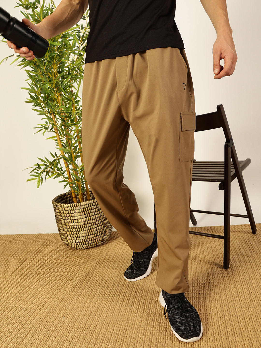 Thomas Scott Men Mid-Rise Track Pants