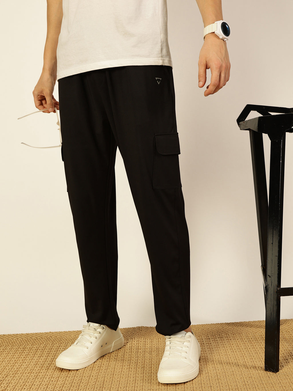 Thomas Scott Men Mid-Rise Track Pants