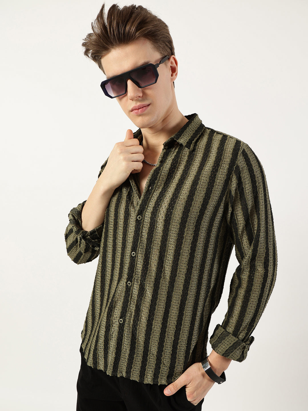 Thomas Scott Men Olive Premium Spread Collar Textured Solid Slim Fit Casual Shirt