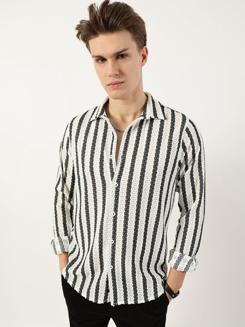 Thomas Scott Men White Premium Spread Collar Textured Solid Slim Fit Casual Shirt