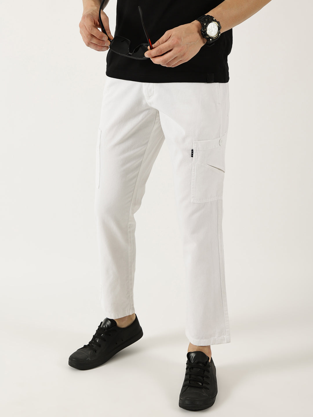Thomas Scott Men White Pure Cotton Smart Mid-Rise Straight Fit Easy Wash Cargos