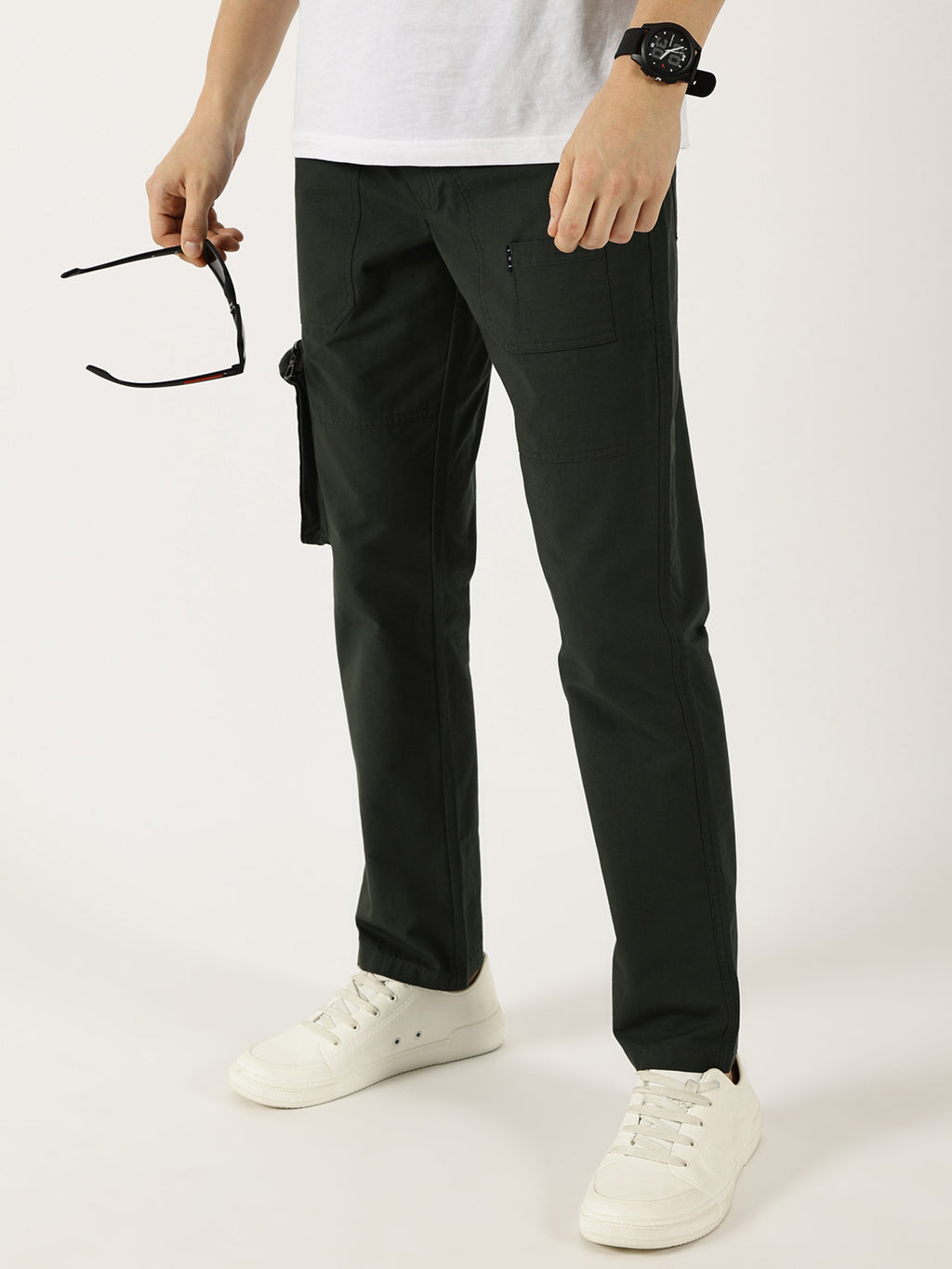 Thomas Scott Men BottleGreen Smart Fit Mid-Rise Cotton Cargos Trousers