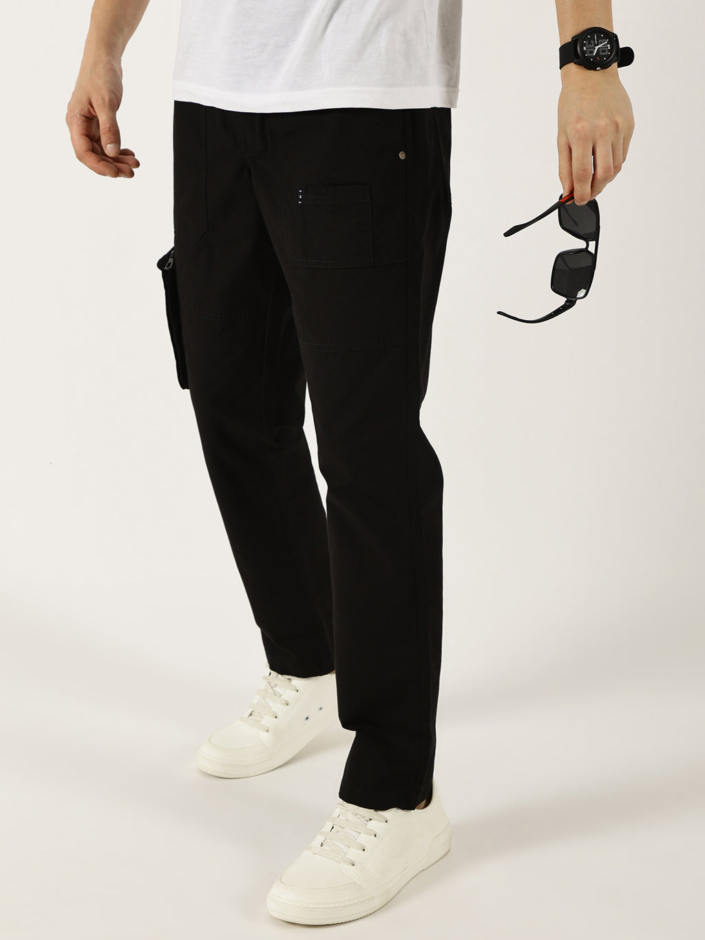 Black Cotton Solid Smart Easy Wash Cargo Trousers