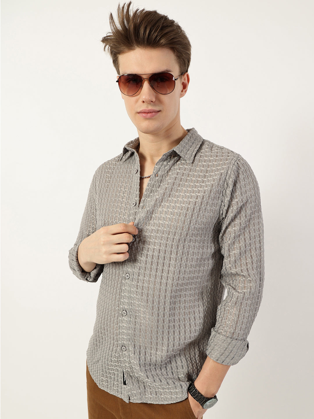 Thomas Scott Men Grey Premium Spread Collar Textured Solid Slim Fit Casual Shirt