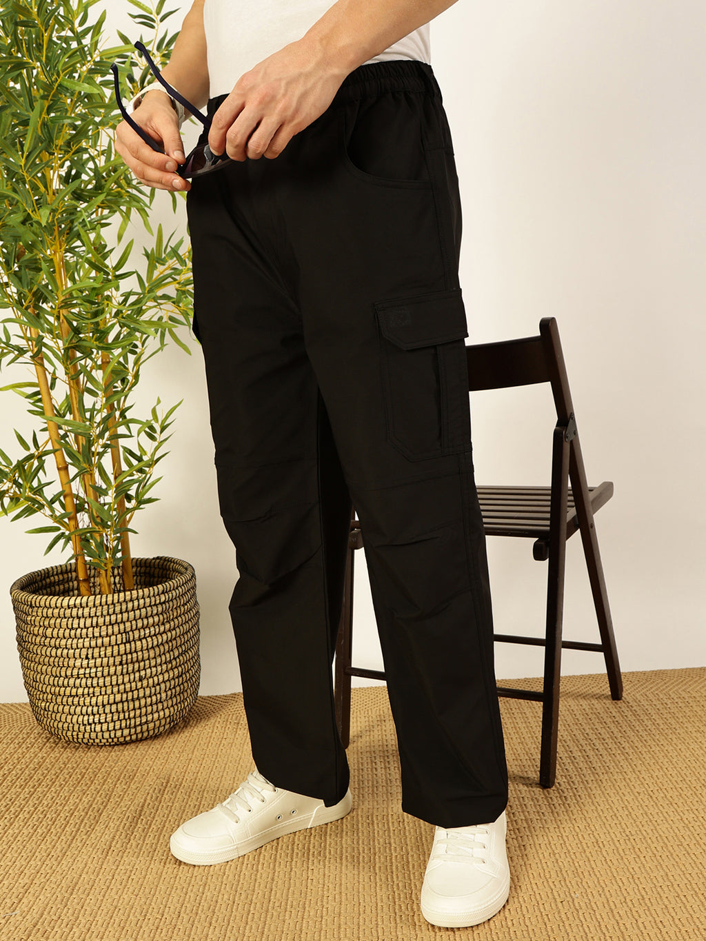 Thomas Scott Men Black Smart Loose Fit Woven Cargo Trousers