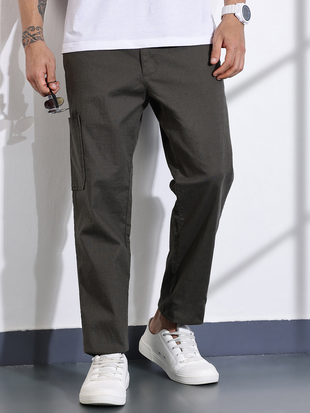 Thomas Scott Men Olive Mid-Rise Straight Fit Woven Chinos Trousers