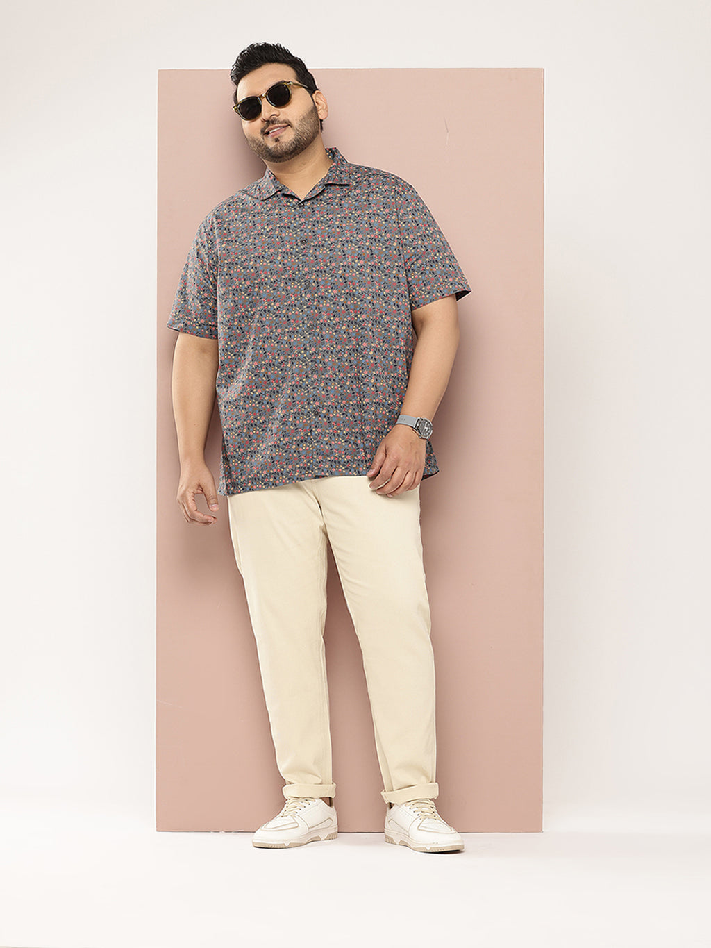 Thomas Scott Men Grey Plus Size Regular Fit Short Sleeves Floral Printed Casual Shirt