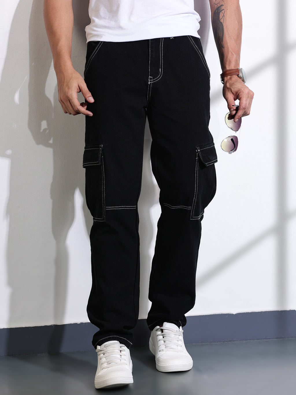 Thomas Scott Men Black Relaxed Fit Cargo Style Cotton Jeans