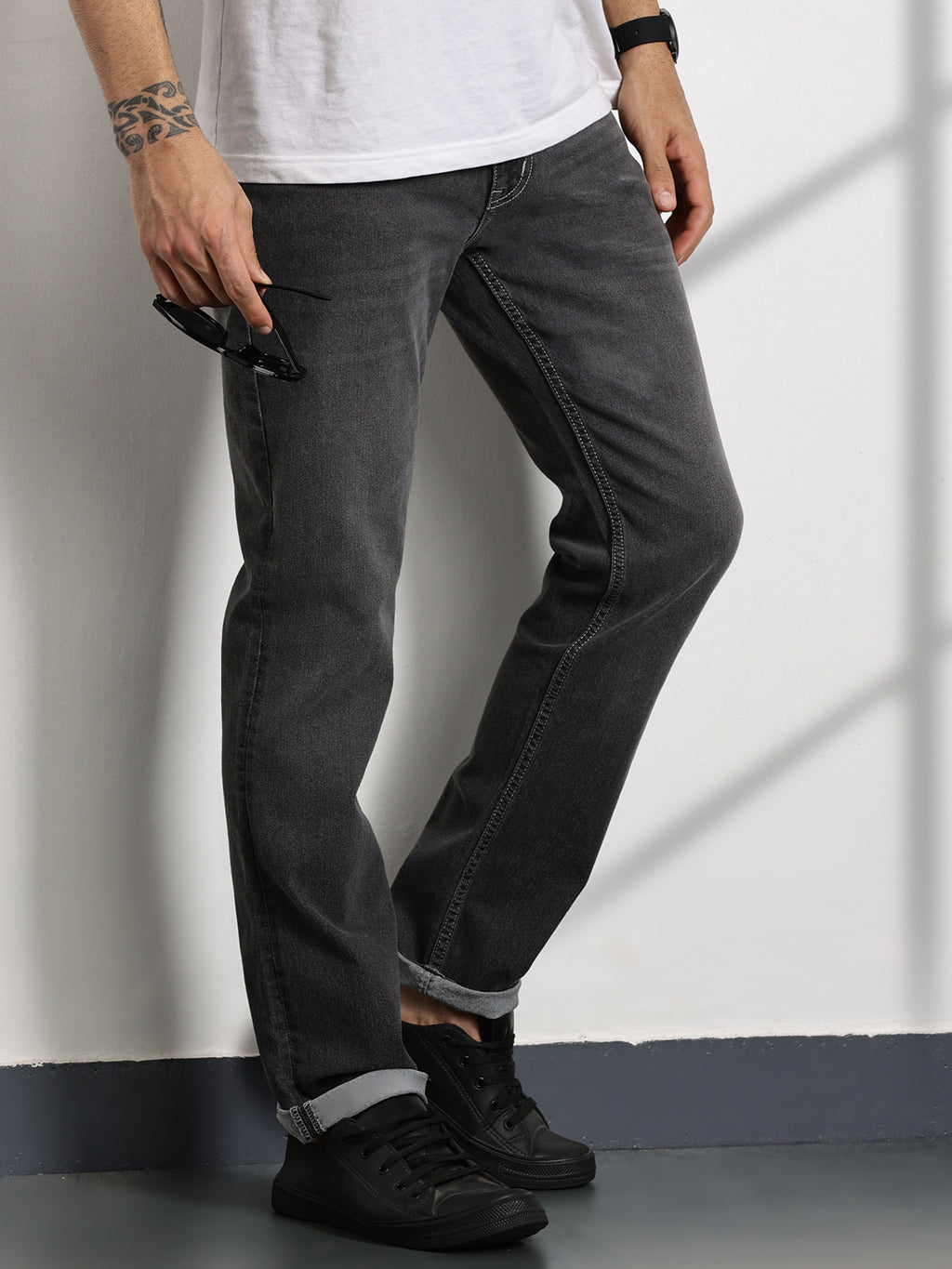 DarkGrey Slim Fit Mid-Rise Clean Look Non stretchable Jeans