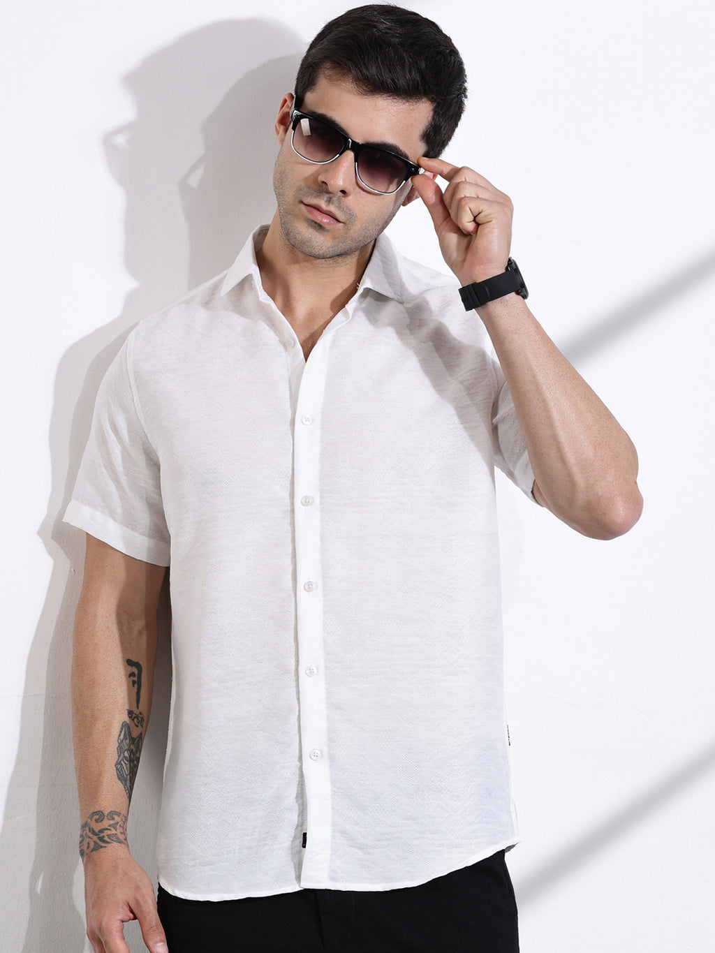 Thomas Scott Men White Slim Fit Geometric Print Casual Shirt