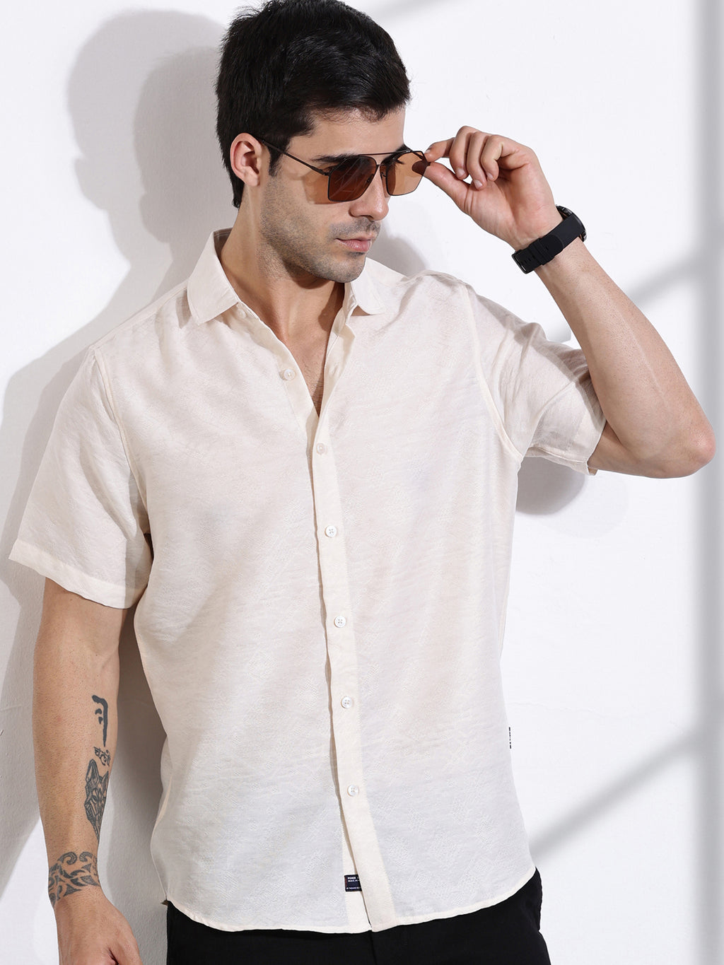 Thomas Scott Men Cream Slim Fit Geometric Print Casual Shirt
