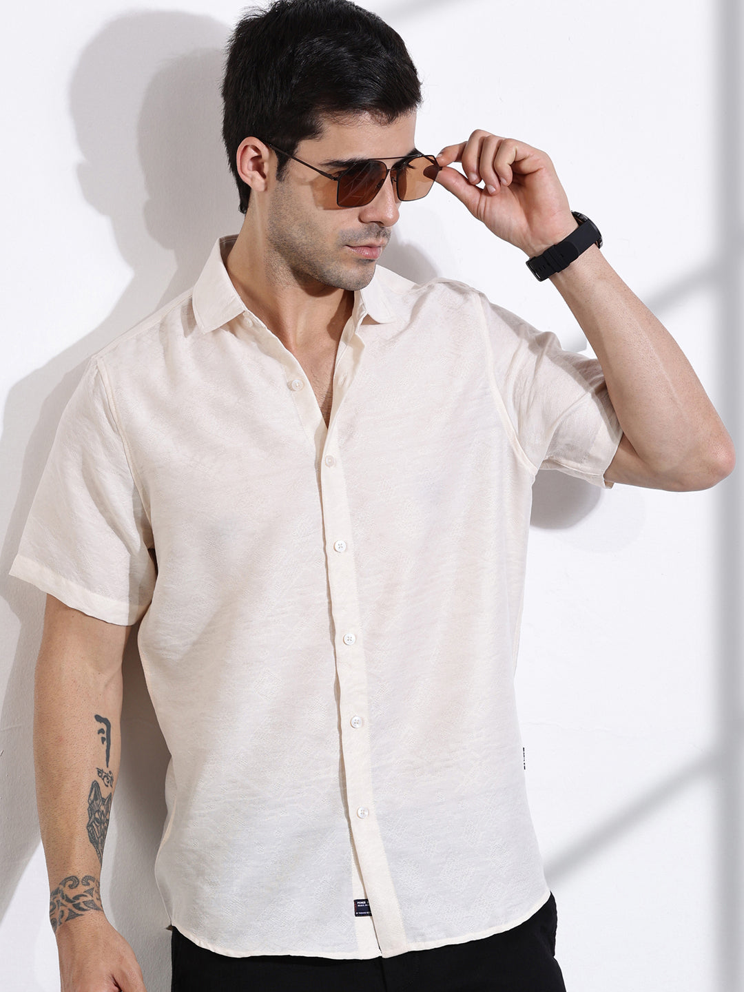 Thomas Scott Men Cream Slim Fit Geometric Print Casual Shirt