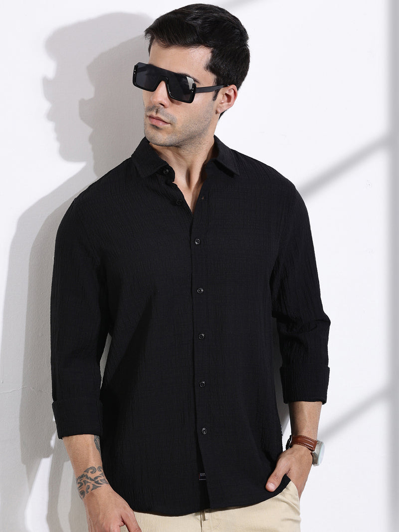 Thomas Scott Men Black Slim Fit Solid Seersucker Casual Shirt
