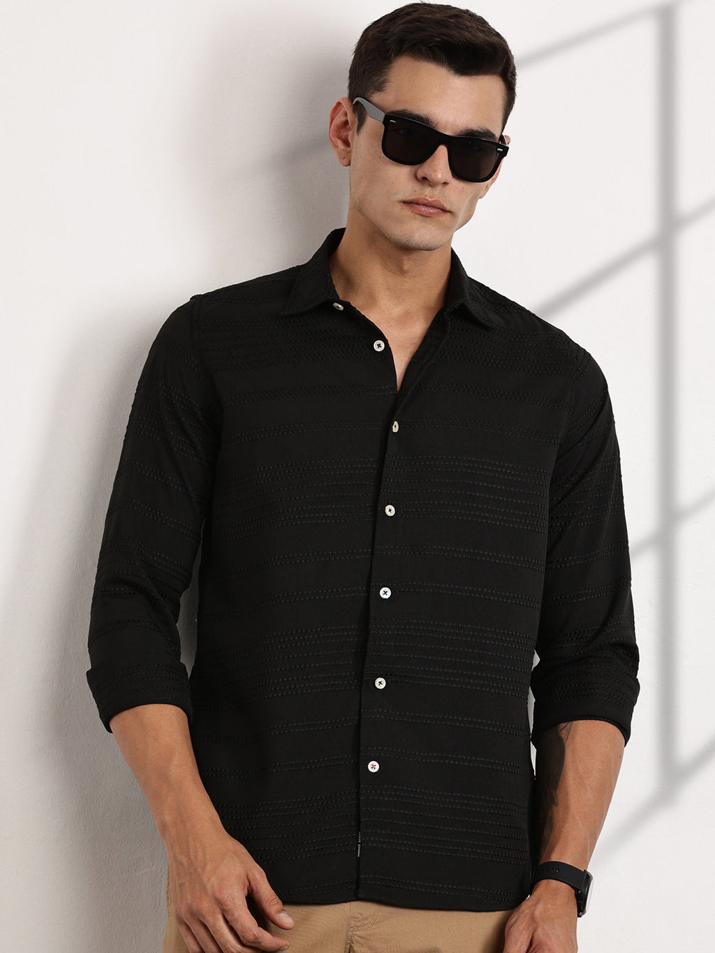 Thomas Scott Men Black Slim Fit Cutaway Collar Long Sleeves Self Design Casual Shirt