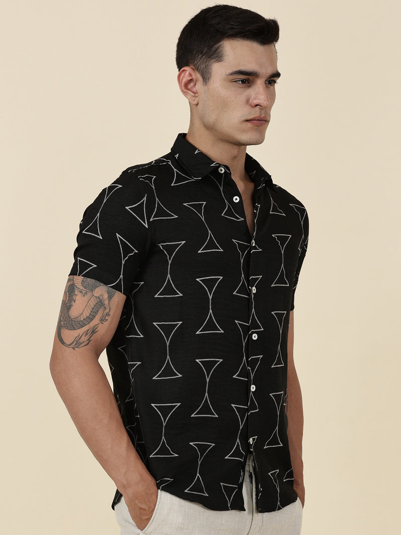 Thomas Scott Men Black Slim Fit Short Sleeves Geometric Print Casual Shirt