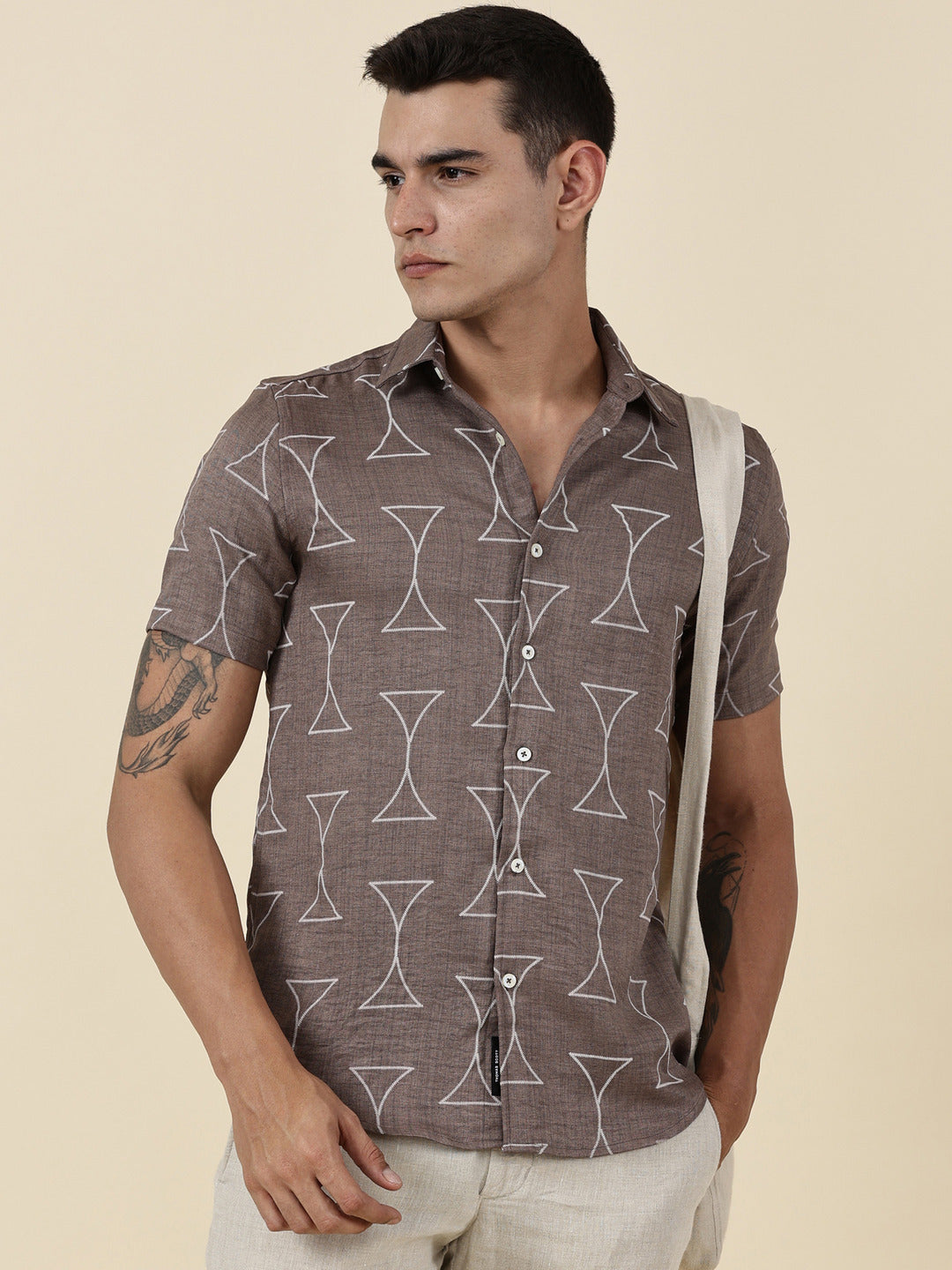 Thomas Scott Men Brown Slim Fit Short Sleeves Geometric Print Casual Shirt