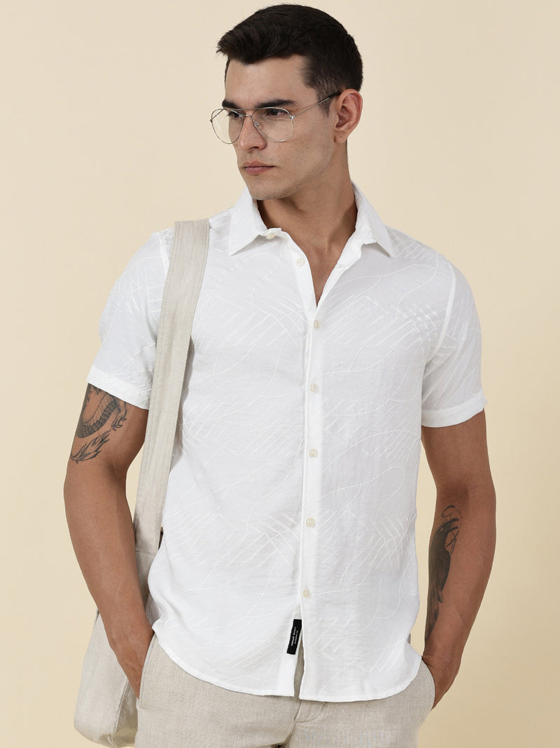 Thomas Scott Men White Slim Fit Short Sleeves Abstract Print Casual Shirt