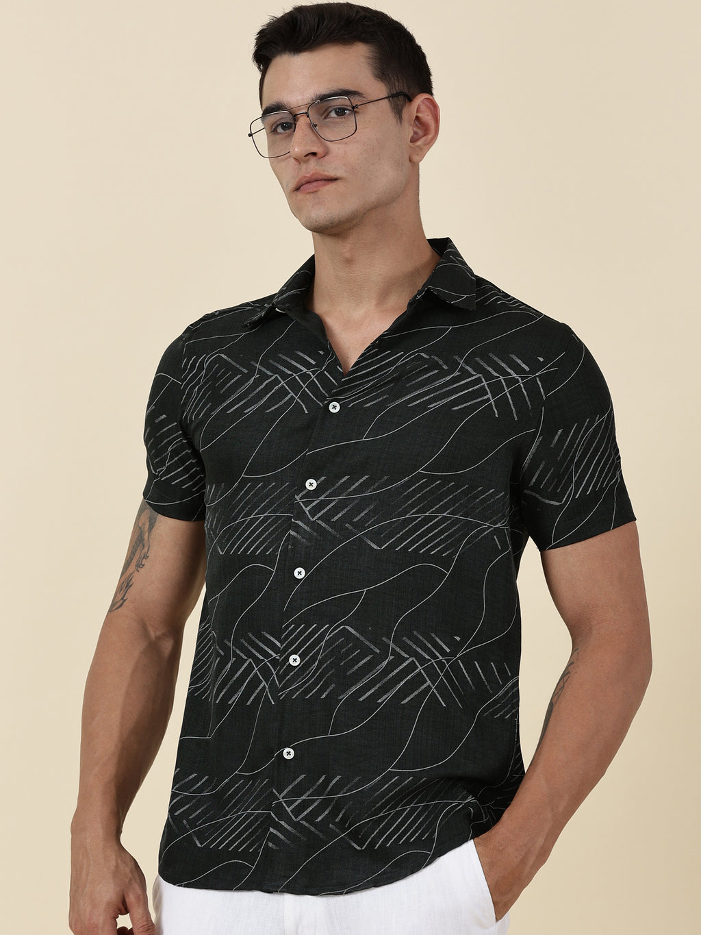 Thomas Scott Men Olive Slim Fit Short Sleeves Abstract Print Casual Shirt