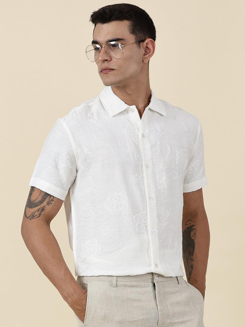 Thomas Scott Men White Regular Fit Short Sleeves Spread Collar Embroidered Shirt