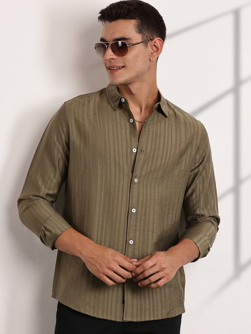 Thomas Scott Men Green Slim Fit Long Sleeves Vertical Stripes Casual Shirt